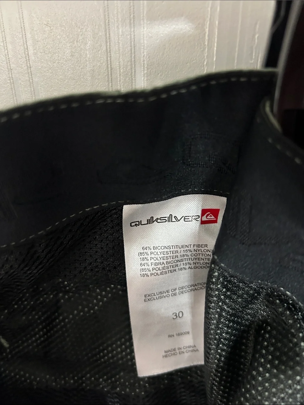 Quiksilver Men's Sage Green Cargo Shorts